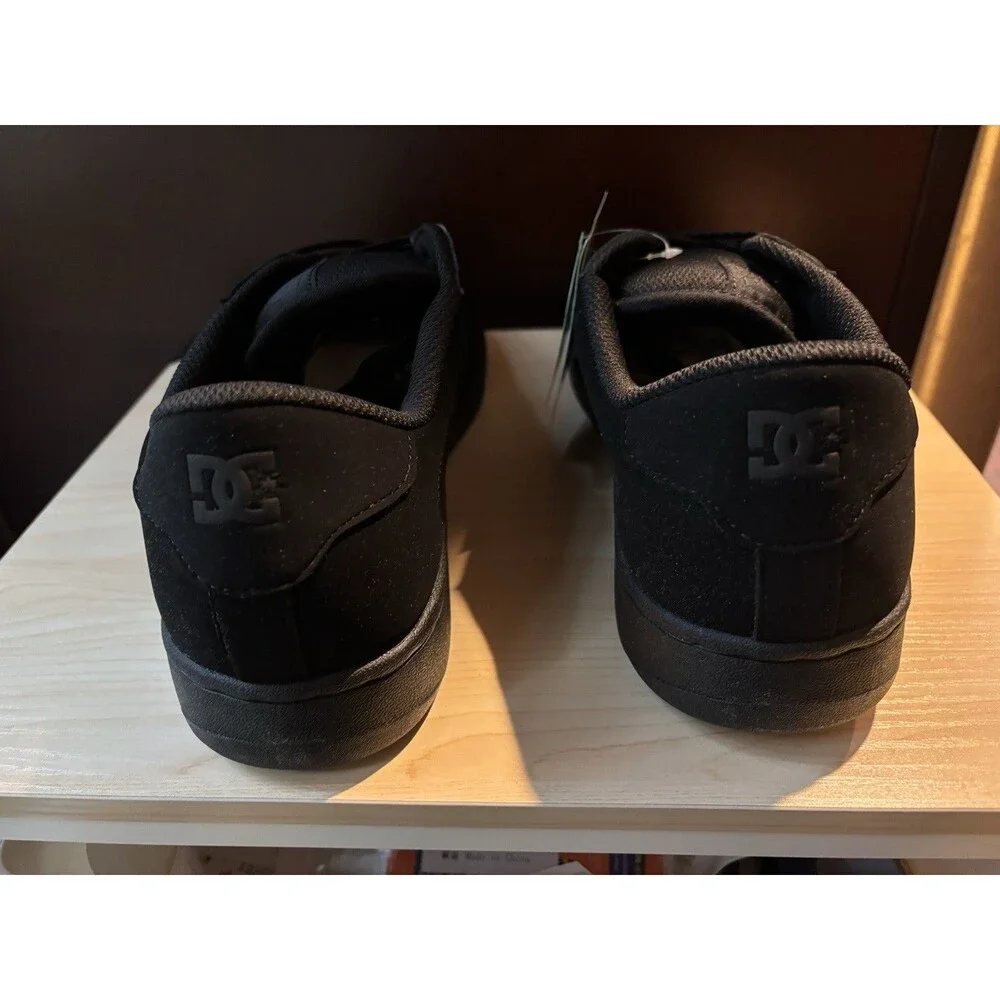 New DC Striker Black Mens Shoes ADYS100624 Size 13 Skateboarding